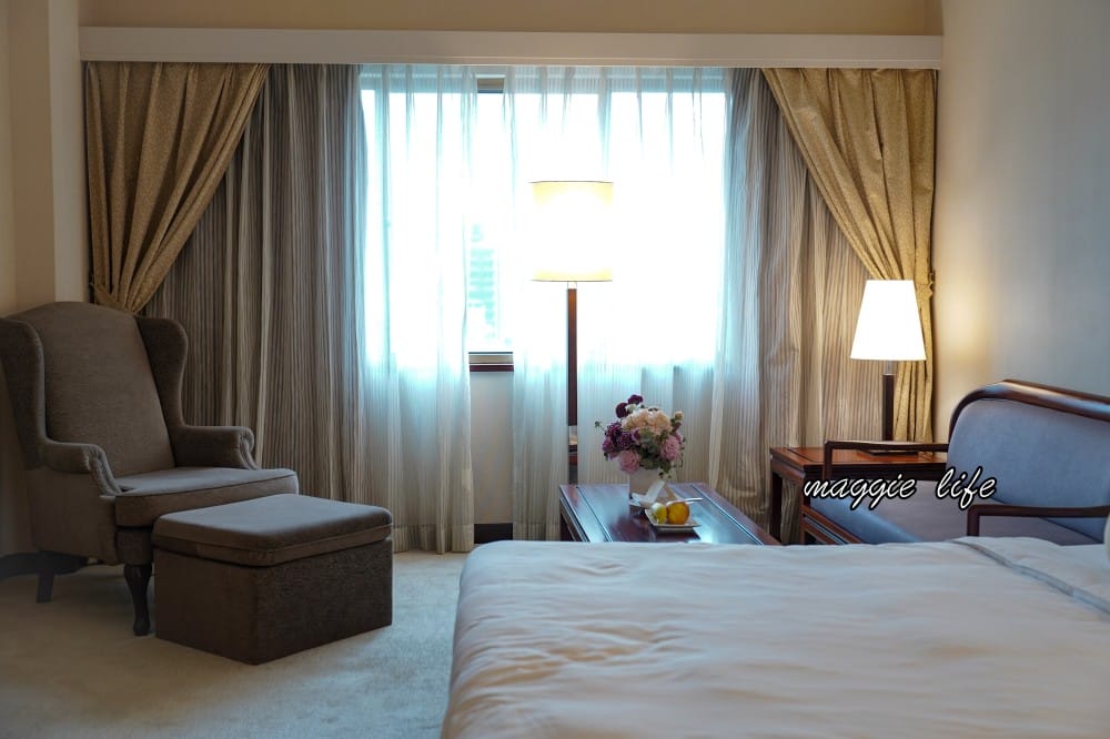 台北福華大飯店住宿推薦，一泊二食加行政酒廊尊榮享受還有Happy Hour，低調奢華五星飯店，自助早餐吃到飽CP值爆高！