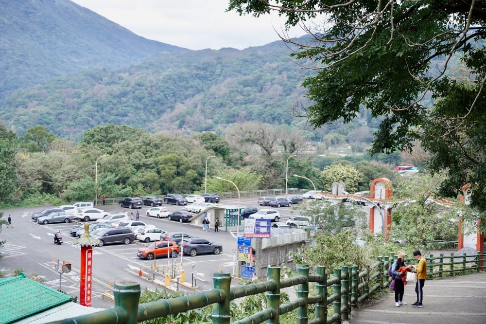 陽明山國家公園櫻花｜陽明公園兩大賞櫻景點推薦，交通行程，賞花專車，時間花期