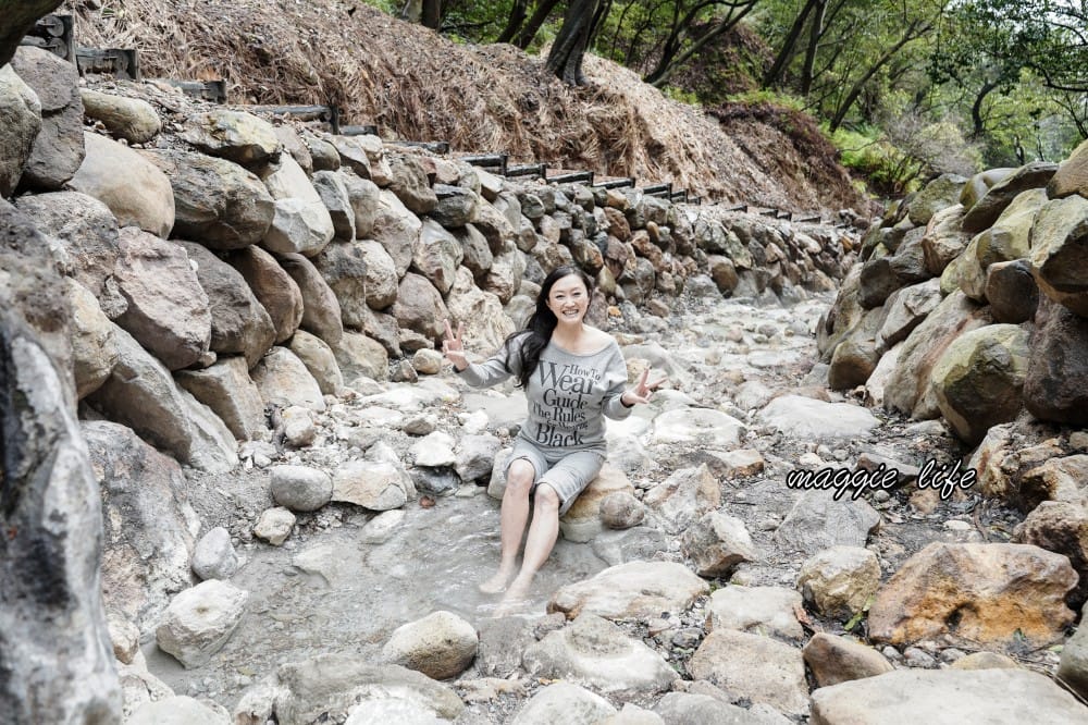 陽明山紫明溪步道｜陽明山最新秘境，免費泡野溪溫泉，還有超美櫻花，就在陽明書屋對面