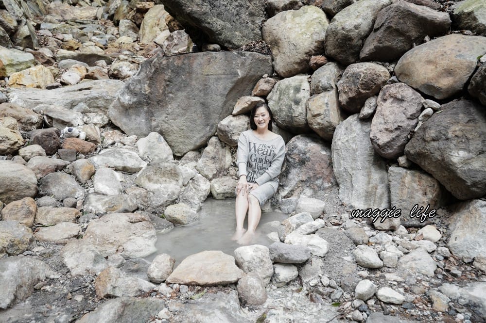 陽明山紫明溪步道｜陽明山最新秘境，免費泡野溪溫泉，還有超美櫻花，就在陽明書屋對面