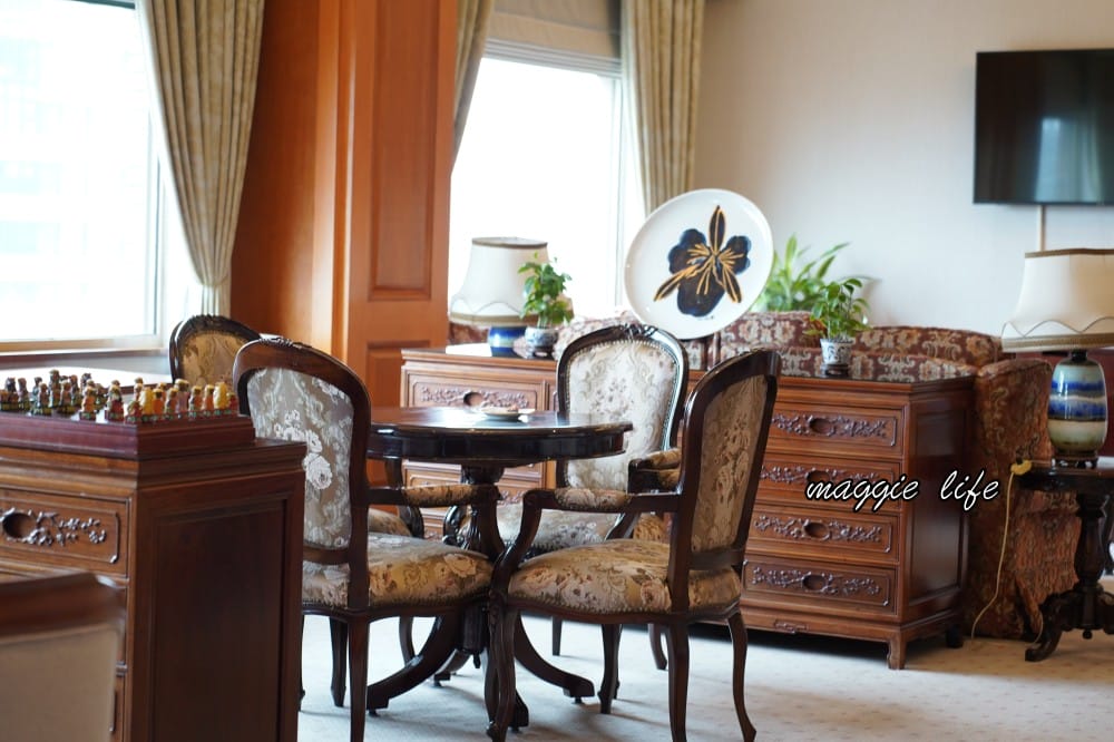 台北福華飯店行政酒廊分享｜Rosewood Club 住戶享有Happy Hour，早餐，服務與環境介紹