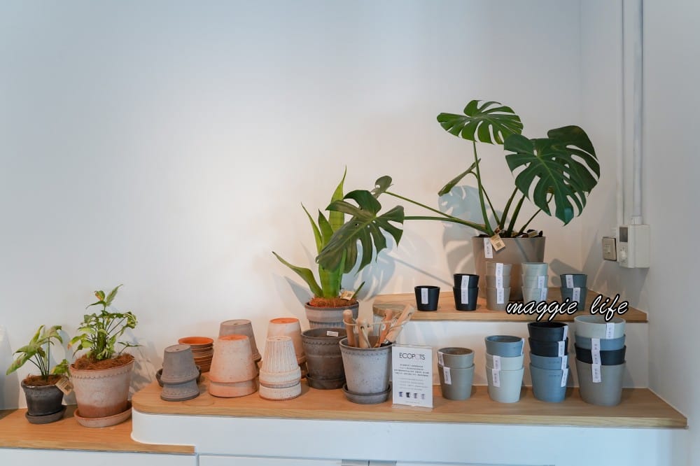 內惟藝術中心高雄景點，免門票免預約，還有超美咖啡廳電影院，一定要來朝聖