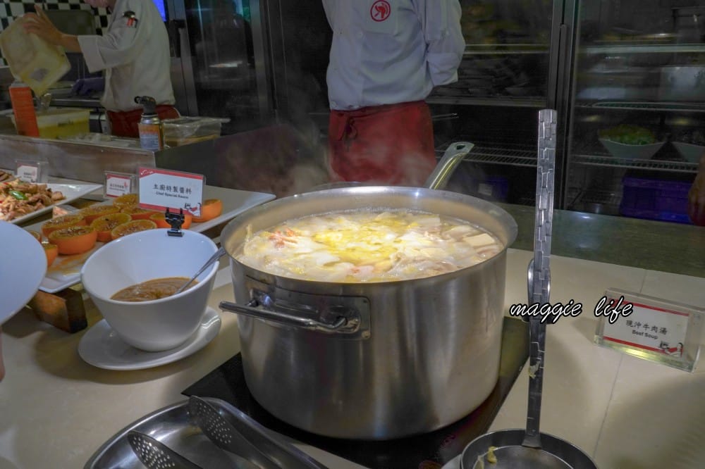 台北凱撒大飯店自助餐下午茶吃到飽優惠,Checkers自助餐廳吃到飽,期間限定只要$480直接吃2.5小時,還有生魚片蝦,台北CP值最高下午茶! - 第21張圖 台北凱撒大飯店自助餐下午茶吃到飽優惠,Checkers自助餐廳吃到飽,期間限定只要$480直接吃2.5小時,還有生魚片蝦,台北CP值最高下午茶!