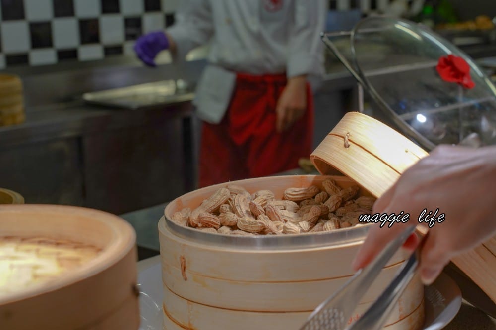 台北凱撒大飯店自助餐下午茶吃到飽優惠，Checkers自助餐廳吃到飽，期間限定只要$480直接吃2.5小時，還有生魚片蝦，台北CP值最高下午茶！