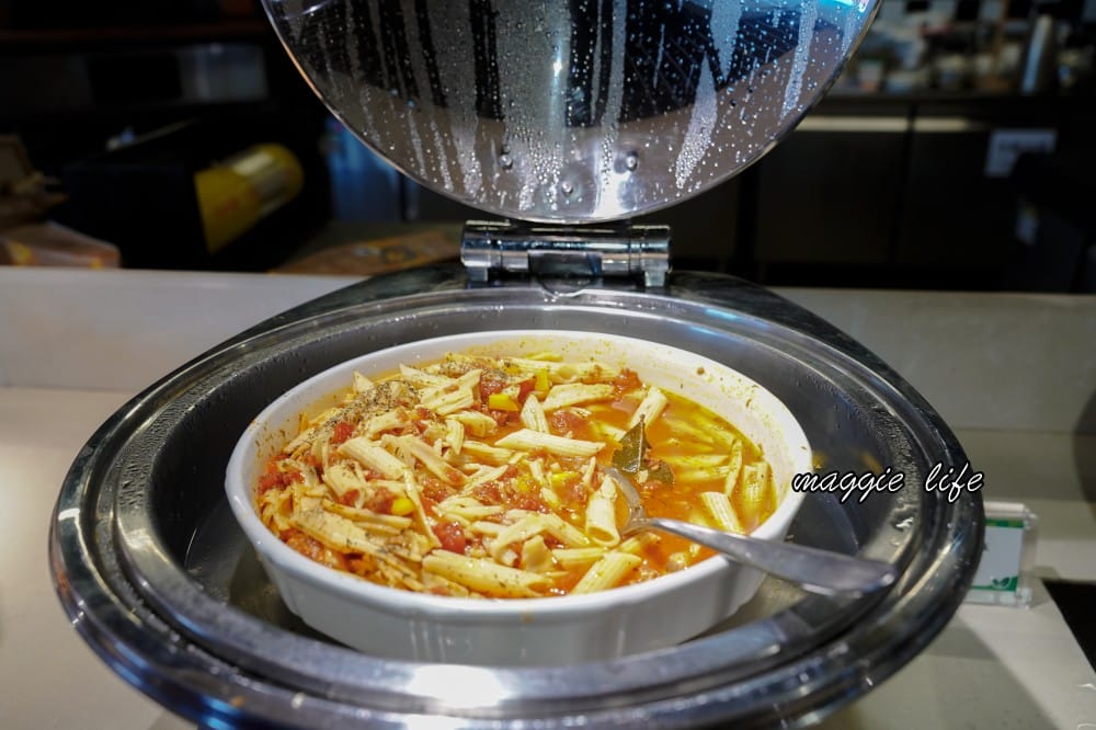 台北凱撒大飯店自助餐下午茶吃到飽優惠，Checkers自助餐廳吃到飽，期間限定只要$480直接吃2.5小時，還有生魚片蝦，台北CP值最高下午茶！