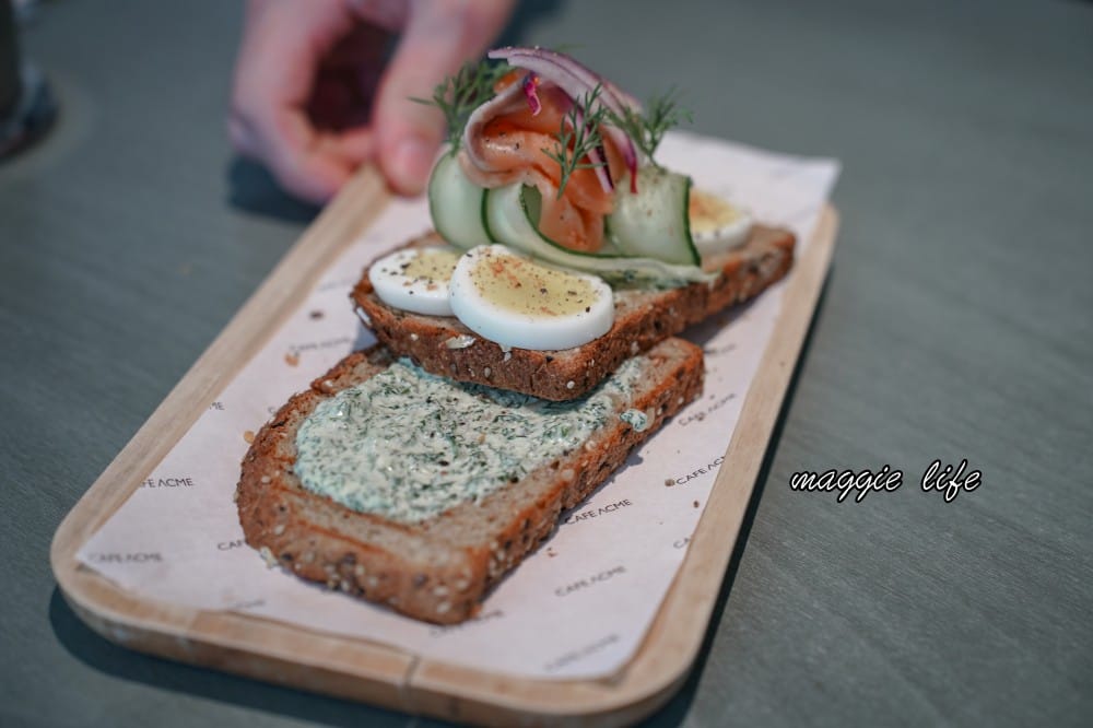 CAFE ACME|北美館旁白色玻璃屋咖啡廳,台北中山區IG打卡熱門韓風咖啡廳,喝咖啡看夕陽超浪漫 - 第32張圖 CAFE ACME|北美館旁白色玻璃屋咖啡廳,台北中山區IG打卡熱門韓風咖啡廳,喝咖啡看夕陽超浪漫