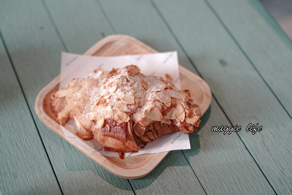 CAFE ACME|北美館旁白色玻璃屋咖啡廳,台北中山區IG打卡熱門韓風咖啡廳,喝咖啡看夕陽超浪漫 - 第33張圖 CAFE ACME|北美館旁白色玻璃屋咖啡廳,台北中山區IG打卡熱門韓風咖啡廳,喝咖啡看夕陽超浪漫