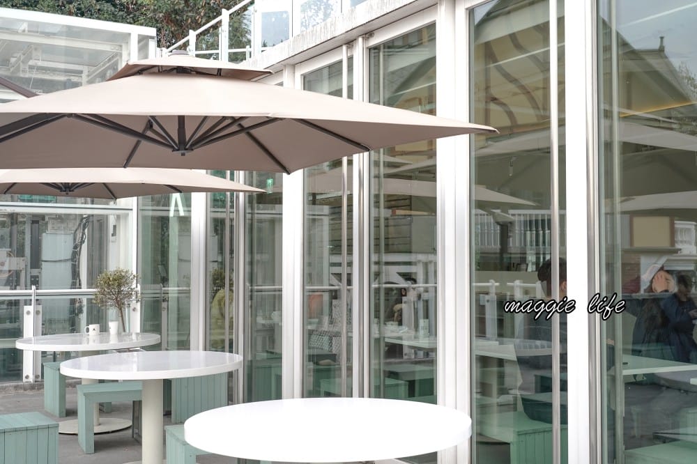 CAFE ACME|北美館旁白色玻璃屋咖啡廳,台北中山區IG打卡熱門韓風咖啡廳,喝咖啡看夕陽超浪漫 - 第16張圖 CAFE ACME|北美館旁白色玻璃屋咖啡廳,台北中山區IG打卡熱門韓風咖啡廳,喝咖啡看夕陽超浪漫