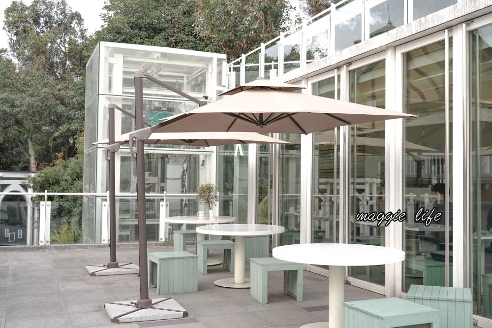 CAFE ACME｜北美館旁白色玻璃屋咖啡廳，台北中山區IG打卡熱門韓風咖啡廳，喝咖啡看夕陽超浪漫
