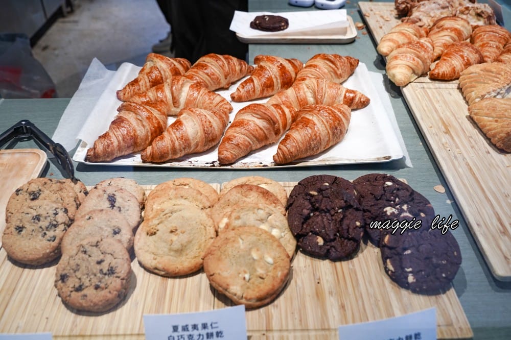 CAFE ACME|北美館旁白色玻璃屋咖啡廳,台北中山區IG打卡熱門韓風咖啡廳,喝咖啡看夕陽超浪漫 - 第27張圖 CAFE ACME|北美館旁白色玻璃屋咖啡廳,台北中山區IG打卡熱門韓風咖啡廳,喝咖啡看夕陽超浪漫