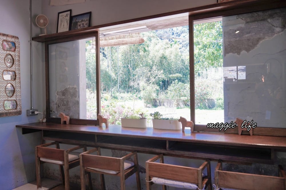 好適山坡GUHill｜三峽秘境咖啡廳，紅磚老屋隱藏在山林裡的咖啡廳加店狗，一週只開三天，預約制