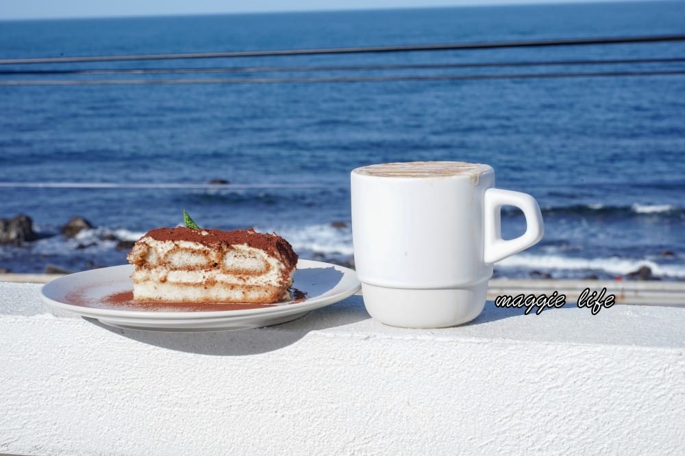 草里一號店|北海岸最美海景景觀咖啡廳，純白韓系海岸線面海第一排，新北石門療癒系咖啡廳