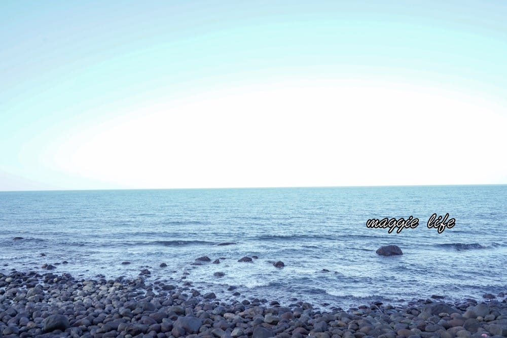 草里一號店|北海岸最美海景景觀咖啡廳，純白韓系海岸線面海第一排，新北石門療癒系咖啡廳