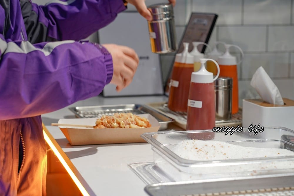 韓國明朗熱狗｜明朗時代米熱狗是韓國第一的街頭小吃，菜單，現點現做馬鈴薯起司超級簽絲好吃，台灣第一家開幕拉