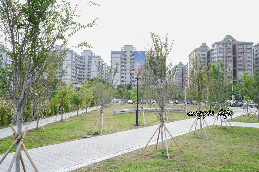高雄台塑王氏昆仲公園,高雄免費景點,台塑起家厝搖身一變成為文創園區,假日有市集! - 第41張圖 高雄台塑王氏昆仲公園,高雄免費景點,台塑起家厝搖身一變成為文創園區,假日有市集!