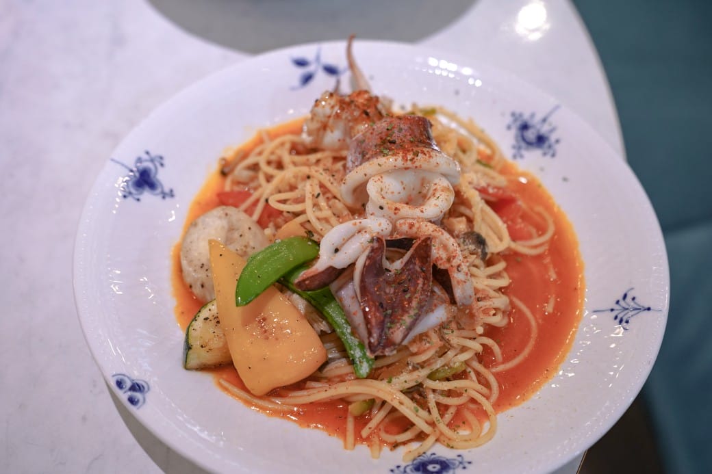 HOVII CAFE ｜高雄福華飯店網美咖啡廳，飯店主廚套餐超讚，下午茶手作蛋糕必吃（菜單）