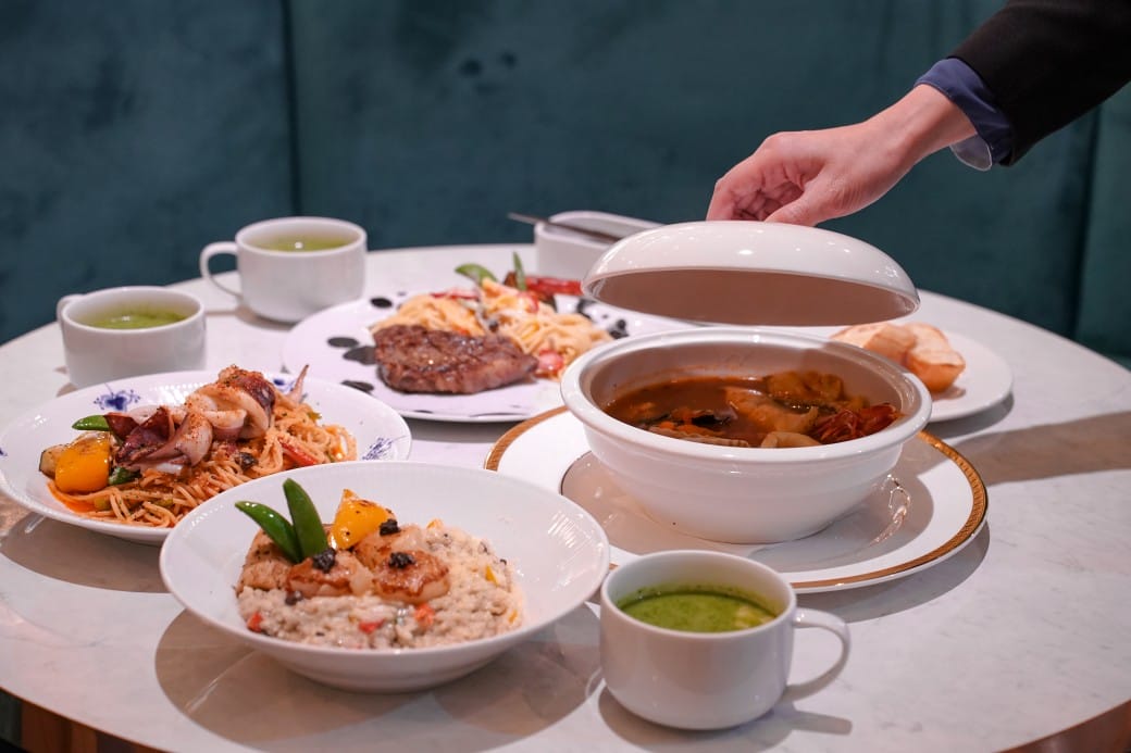 HOVII CAFE ｜高雄福華飯店網美咖啡廳，飯店主廚套餐超讚，下午茶手作蛋糕必吃（菜單）