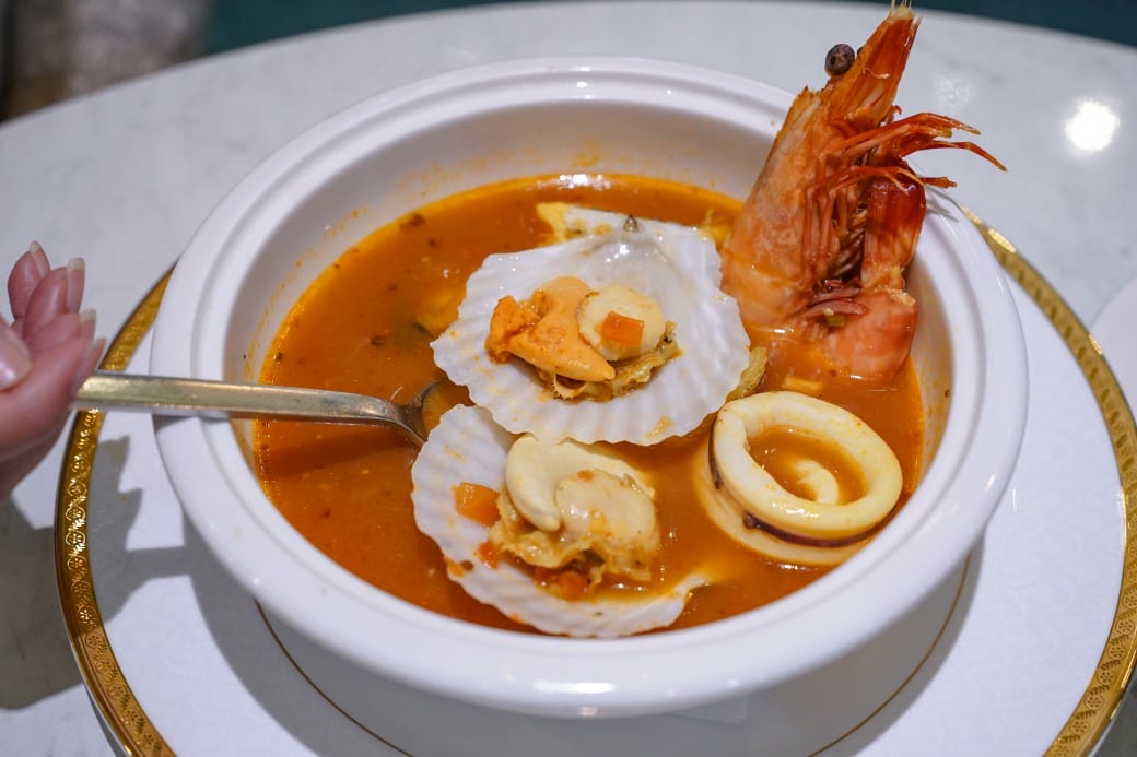 HOVII CAFE ｜高雄福華飯店網美咖啡廳，飯店主廚套餐超讚，下午茶手作蛋糕必吃（菜單）