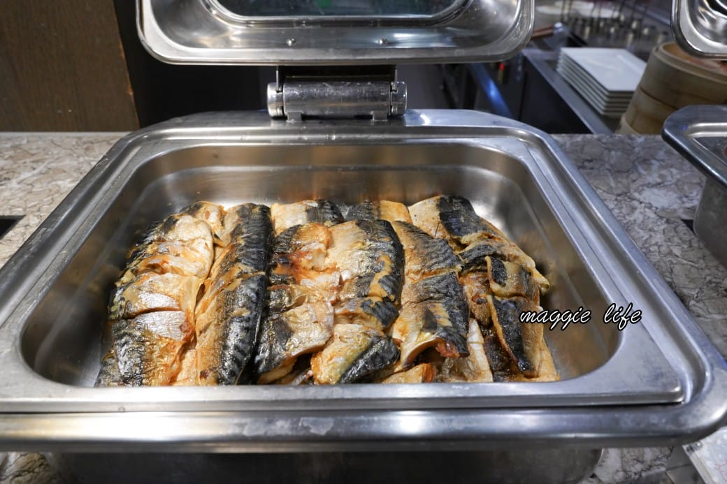 高雄福華大飯店早餐吃到飽，五星級高雄福華麗香苑自助早餐吃到飽，早餐就有海根達斯，直接吃3.5個小時（菜單）