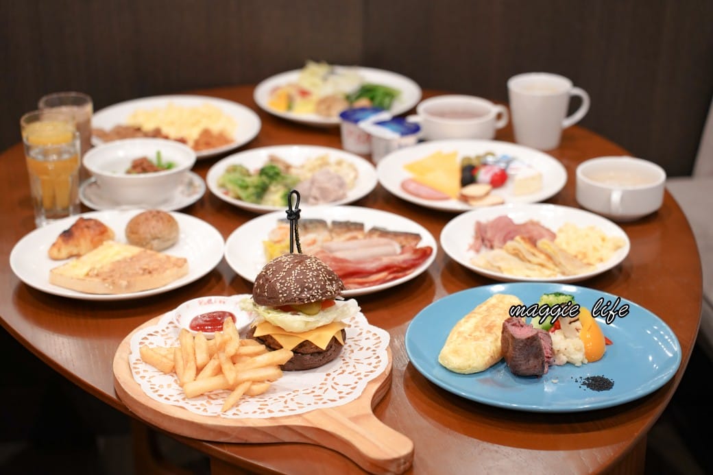 高雄福華大飯店早餐吃到飽，五星級高雄福華麗香苑自助早餐吃到飽，早餐就有海根達斯，直接吃3.5個小時（菜單）