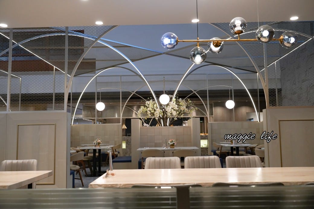 高雄福華大飯店早餐吃到飽，五星級高雄福華麗香苑自助早餐吃到飽，早餐就有海根達斯，直接吃3.5個小時（菜單）