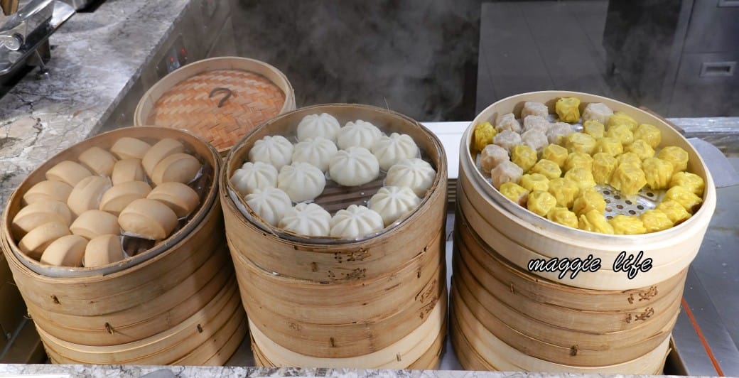 高雄福華大飯店早餐吃到飽，五星級高雄福華麗香苑自助早餐吃到飽，早餐就有海根達斯，直接吃3.5個小時（菜單）