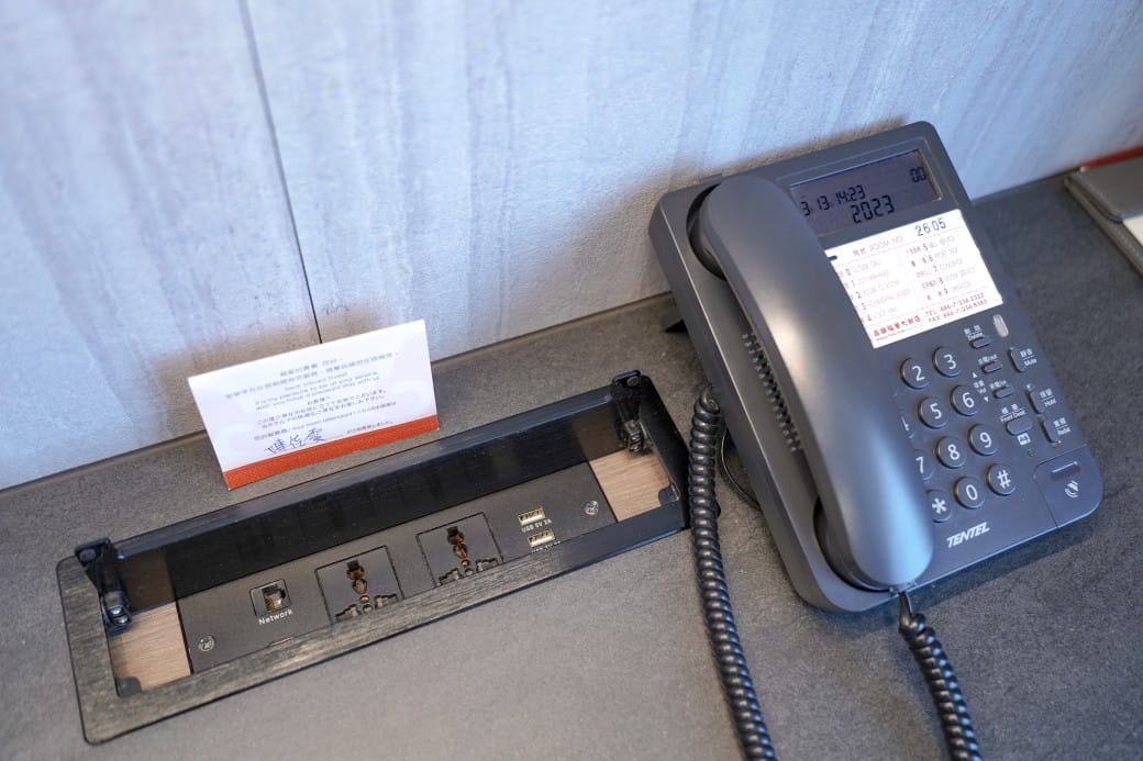 高雄福華飯店｜高質感絕美景觀住房，高空露天網美泳池，服務好得沒話說，一泊二食捨不得離開