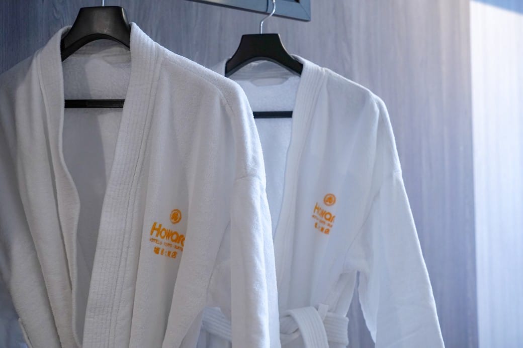 高雄福華飯店｜高質感絕美景觀住房，高空露天網美泳池，服務好得沒話說，一泊二食捨不得離開