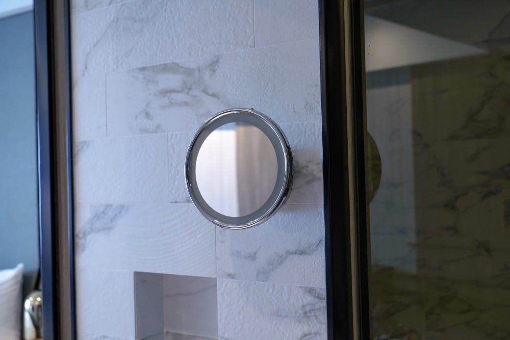 高雄福華飯店｜高質感絕美景觀住房，高空露天網美泳池，服務好得沒話說，一泊二食捨不得離開