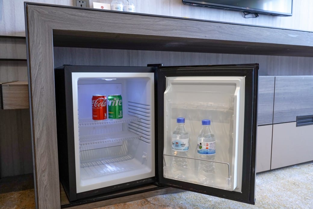 高雄福華飯店｜高質感絕美景觀住房，高空露天網美泳池，服務好得沒話說，一泊二食捨不得離開