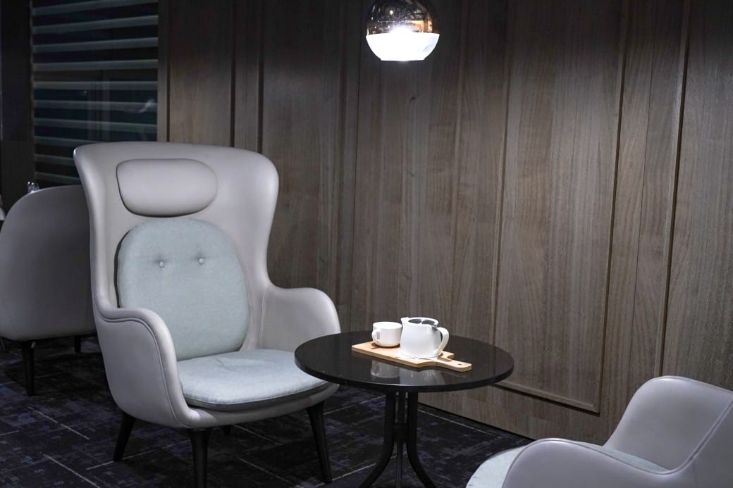 高雄福華飯店｜高質感絕美景觀住房，高空露天網美泳池，服務好得沒話說，一泊二食捨不得離開