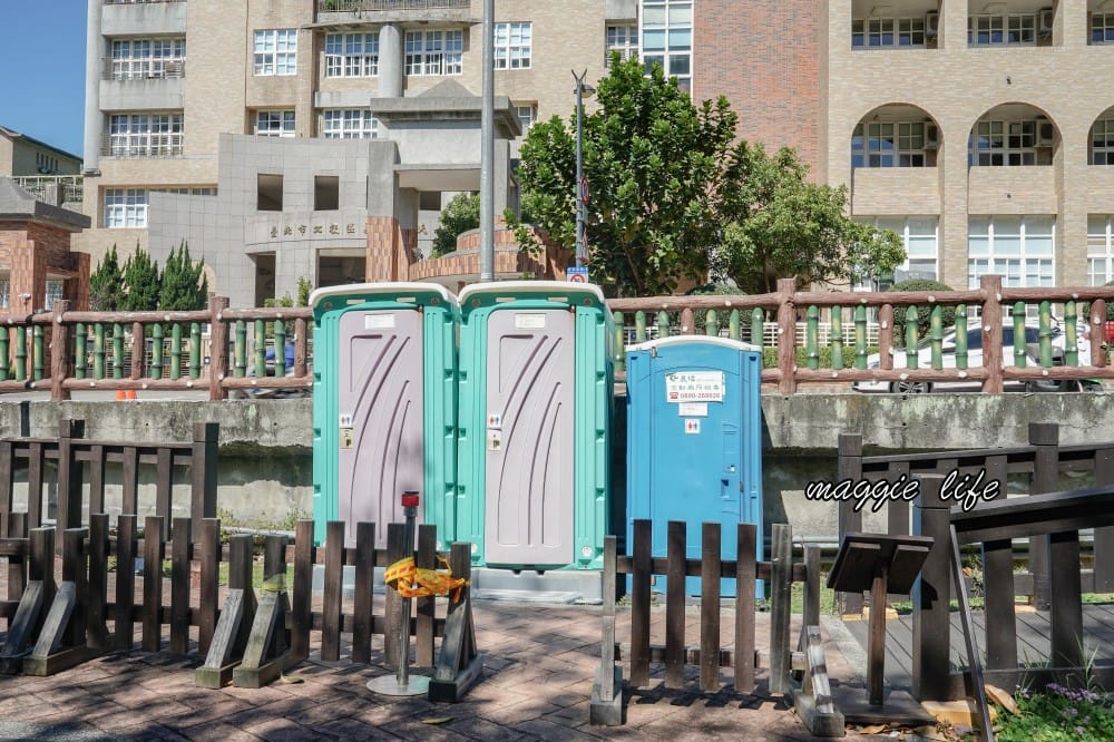 北投泉源公園泡腳池園區｜北投免費足湯青磺泉泡腳溫泉，交通指南