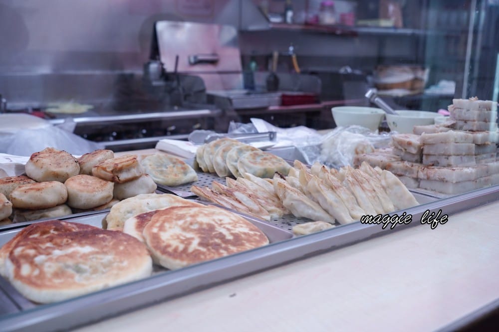 宏記豆漿｜台北東區24小時不打烊豆漿店，湯包會噴汁，還有隱藏版蛋餅