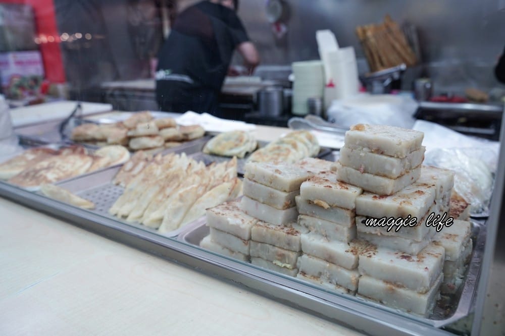 宏記豆漿｜台北東區24小時不打烊豆漿店，湯包會噴汁，還有隱藏版蛋餅