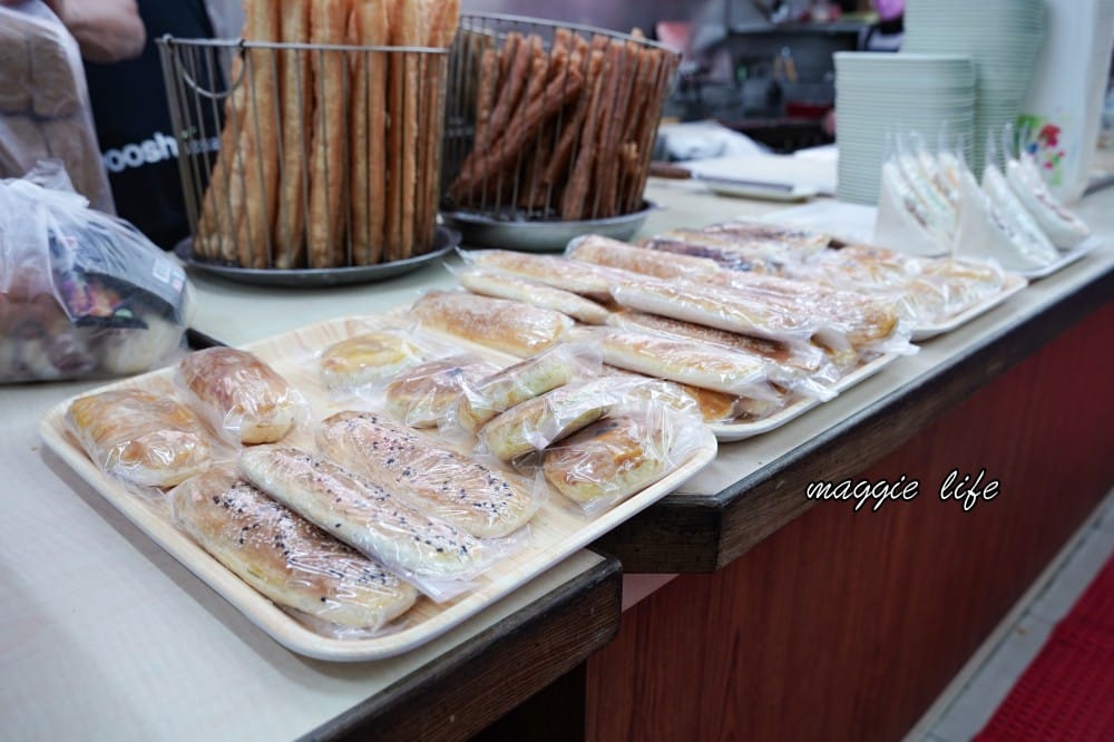 宏記豆漿｜台北東區24小時不打烊豆漿店，湯包會噴汁，還有隱藏版蛋餅