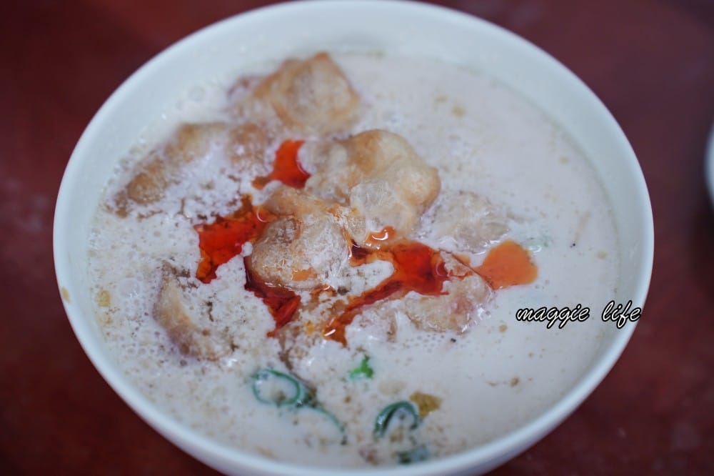 宏記豆漿｜台北東區24小時不打烊豆漿店，湯包會噴汁，還有隱藏版蛋餅