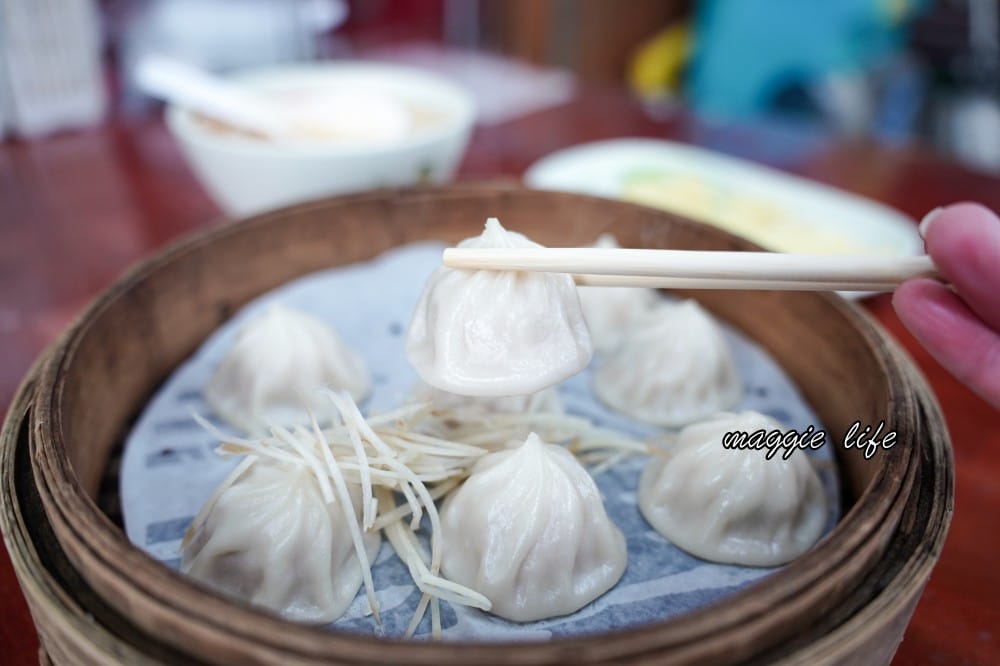 宏記豆漿｜台北東區24小時不打烊豆漿店，湯包會噴汁，還有隱藏版蛋餅