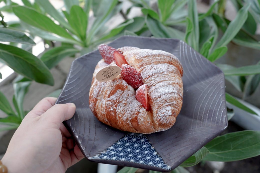 莉莉安烘焙專門店，台北老宅獨棟粉嫩色系甜點店，可頌超好吃，不限時隱藏在台北東區巷弄之中