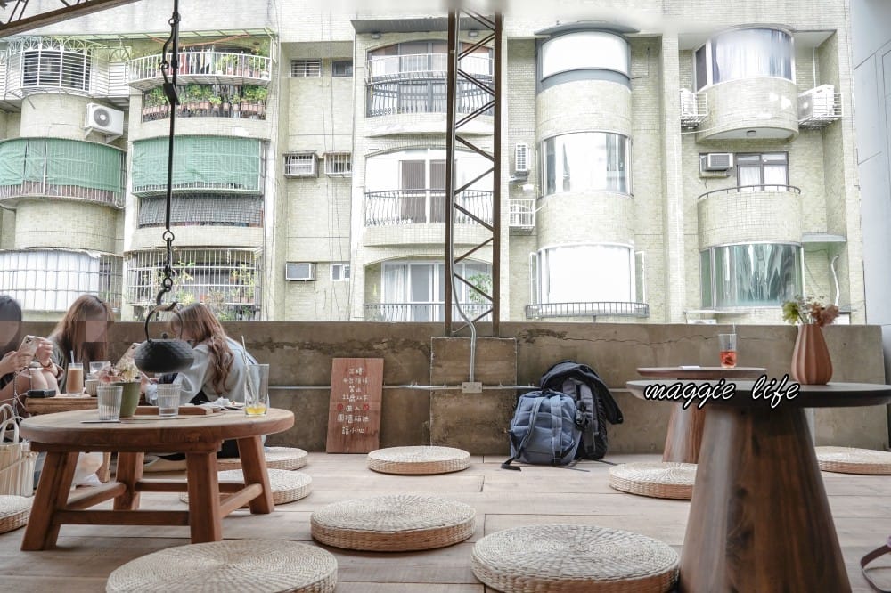 莉莉安烘焙專門店，台北老宅獨棟粉嫩色系甜點店，可頌超好吃，不限時隱藏在台北東區巷弄之中