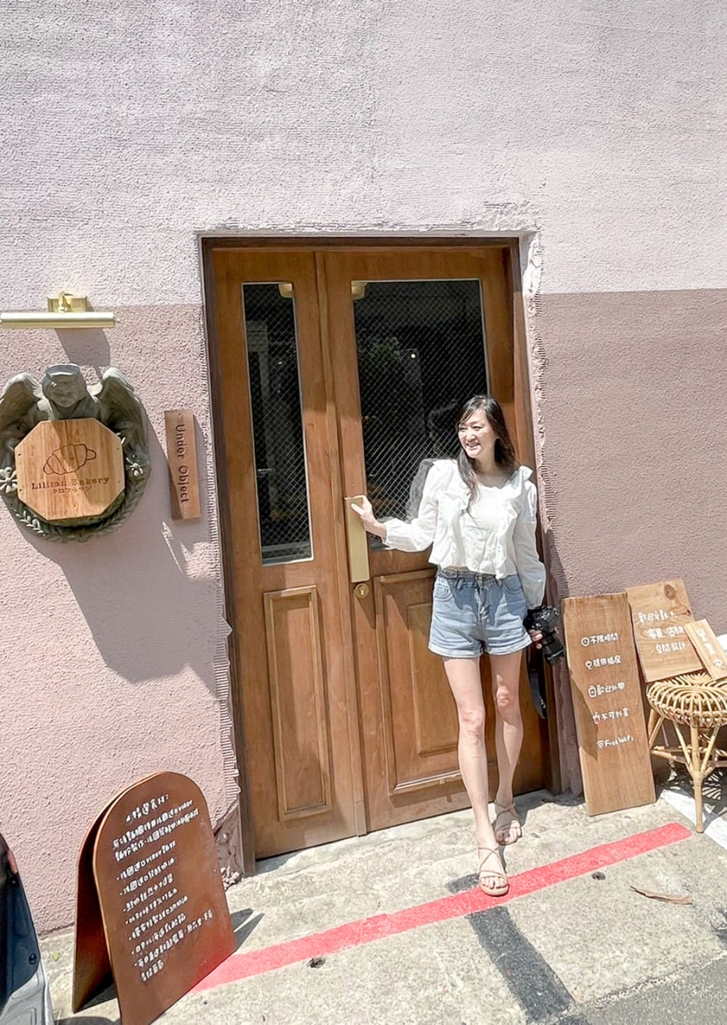 莉莉安烘焙專門店，台北老宅獨棟粉嫩色系甜點店，可頌超好吃，不限時隱藏在台北東區巷弄之中