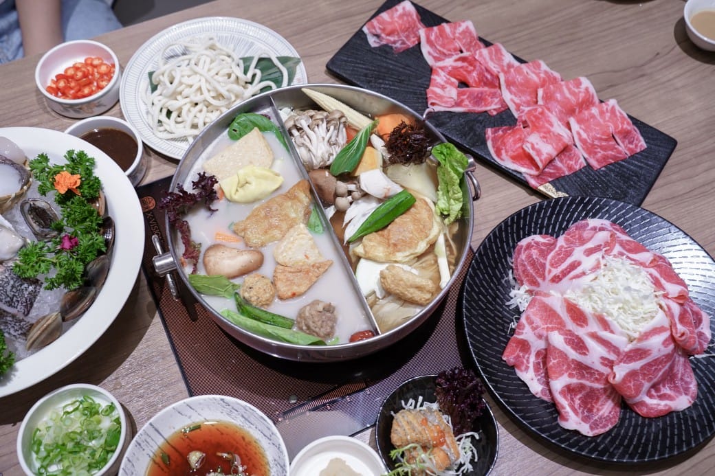 Smile One 精緻涮涮鍋，高雄福華大飯店30F ，高空美景約會首選，南台灣最美火鍋