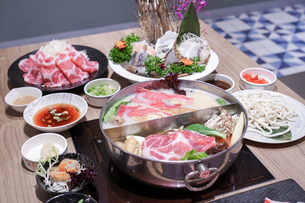 Smile One 精緻涮涮鍋，高雄福華大飯店30F ，高空美景約會首選，南台灣最美火鍋