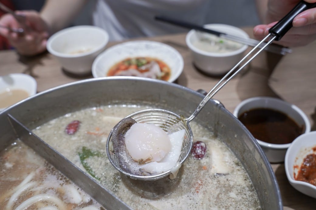 Smile One 精緻涮涮鍋，高雄福華大飯店30F ，高空美景約會首選，南台灣最美火鍋