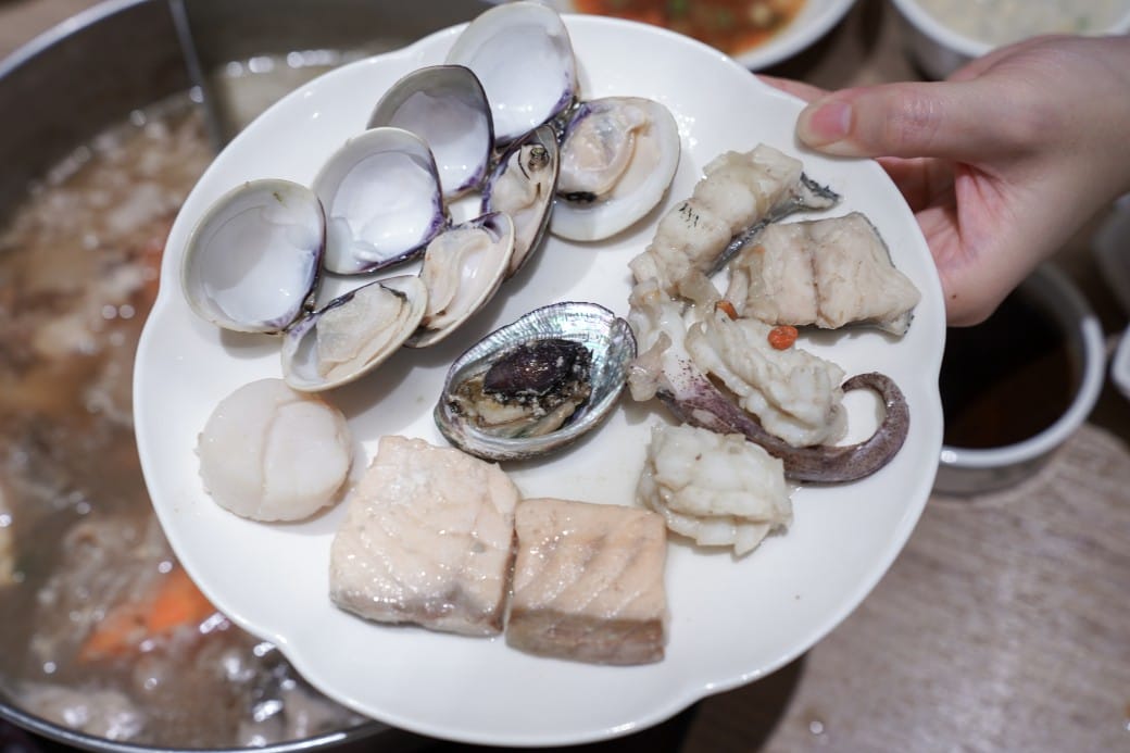 Smile One 精緻涮涮鍋，高雄福華大飯店30F ，高空美景約會首選，南台灣最美火鍋