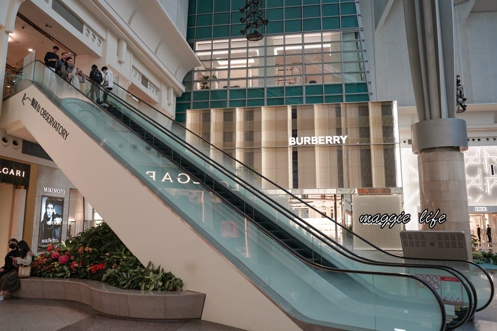 台北101觀景台，全台第一高樓必看重點，快速通關門票優惠，101樓神秘花園，愛麗絲夢遊仙境打卡點攻略