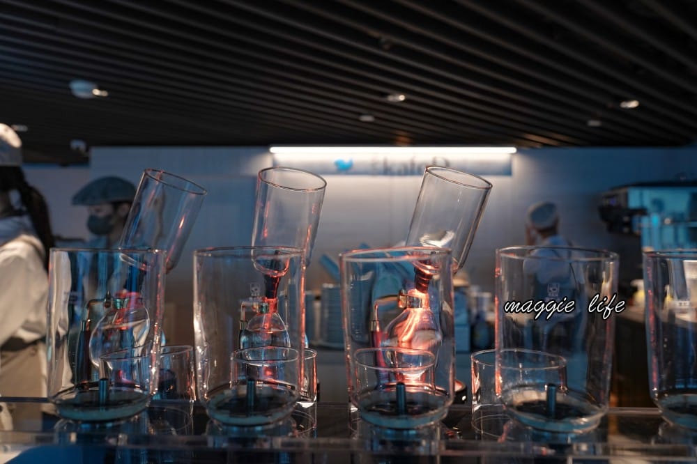 KafeD咖啡滴｜台灣最高景觀咖啡廳，藏在101裡面的89樓，無敵景觀夕陽超浪漫