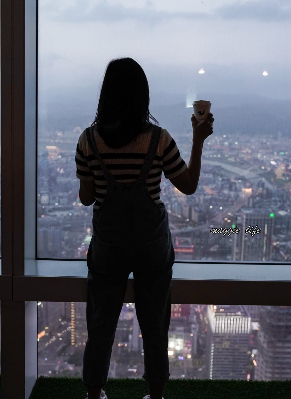 KafeD咖啡滴｜台灣最高景觀咖啡廳，藏在101裡面的89樓，無敵景觀夕陽超浪漫