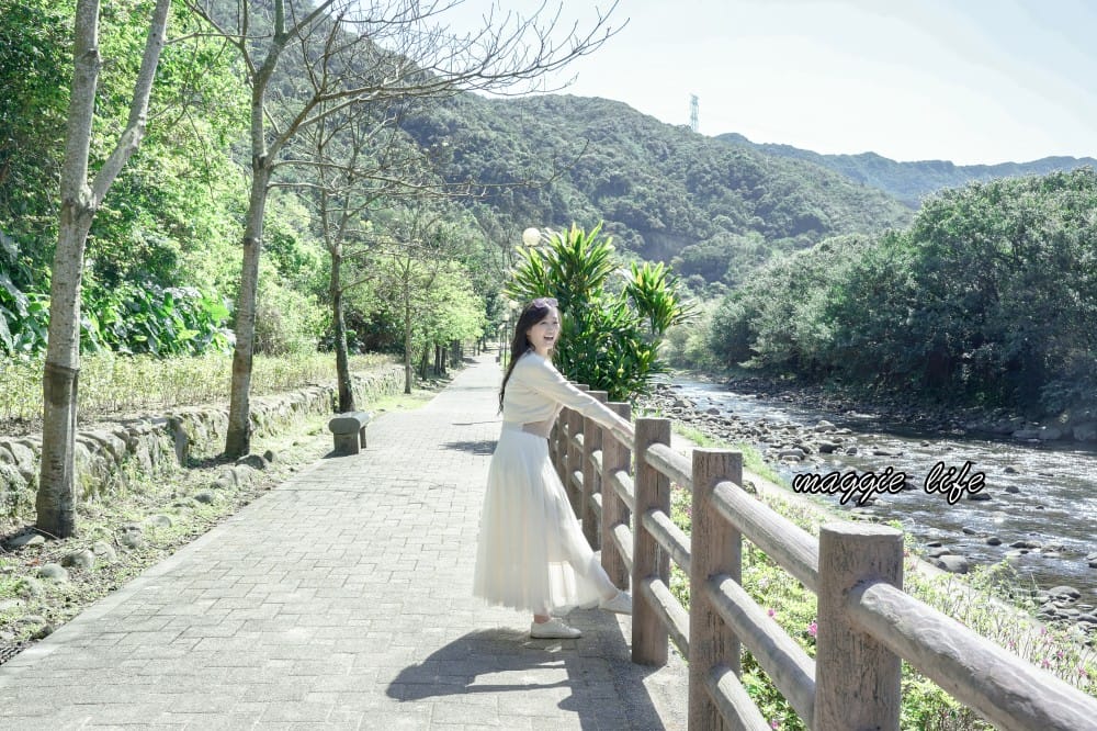 2023萬金杜鵑花展賞花攻略｜免費拍，200 公尺杜鵑花見小路超美必拍，還有小溪秘境，花展交通資訊