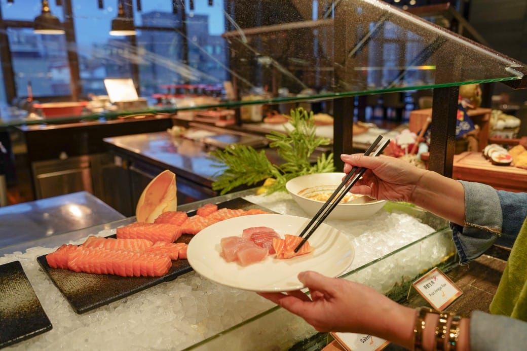 台北凱達大飯店百宴自助餐吃到飽,只要799起有海鮮牛排生魚片等超過百道料理 - 第14張圖 台北凱達大飯店百宴自助餐吃到飽,只要799起有海鮮牛排生魚片等超過百道料理