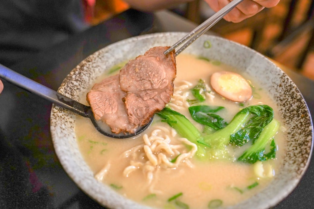 北投滿客屋拉麵，北投溫泉街大排長龍超人氣拉麵店，在地人只推薦這一家